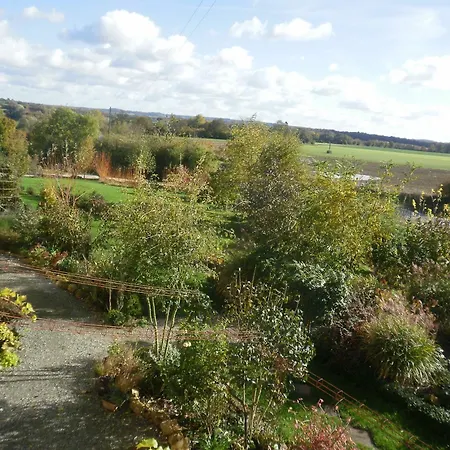Au Jardin Des Violettes 3*