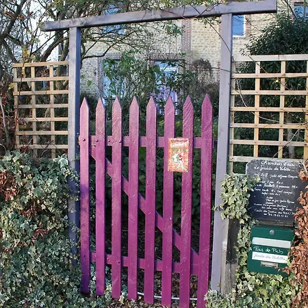 Au Jardin Des Violettes Nocleg ze śniadaniem 3*