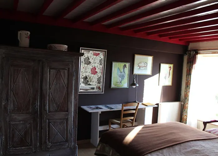 Au Jardin Des Violettes Frühstückspension Maheru