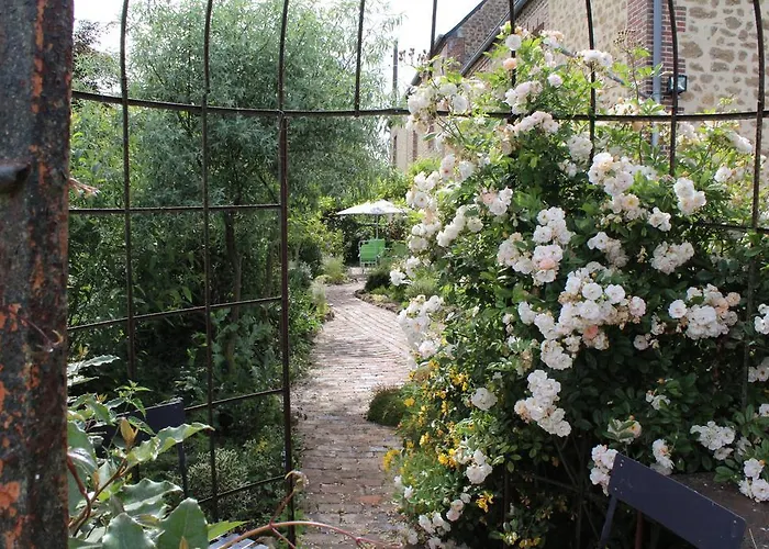 Au Jardin Des Violettes Frühstückspension 3*