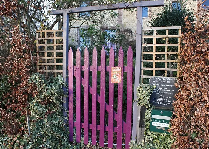 Au Jardin Des Violettes Frühstückspension 3*