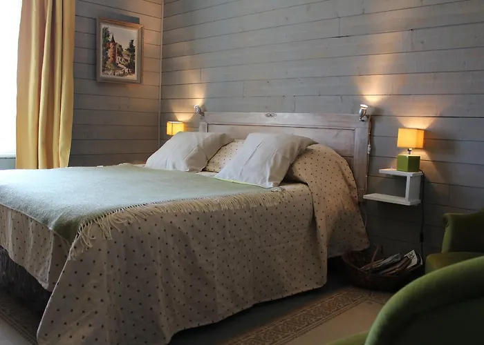 Au Jardin Des Violettes 3* Maheru