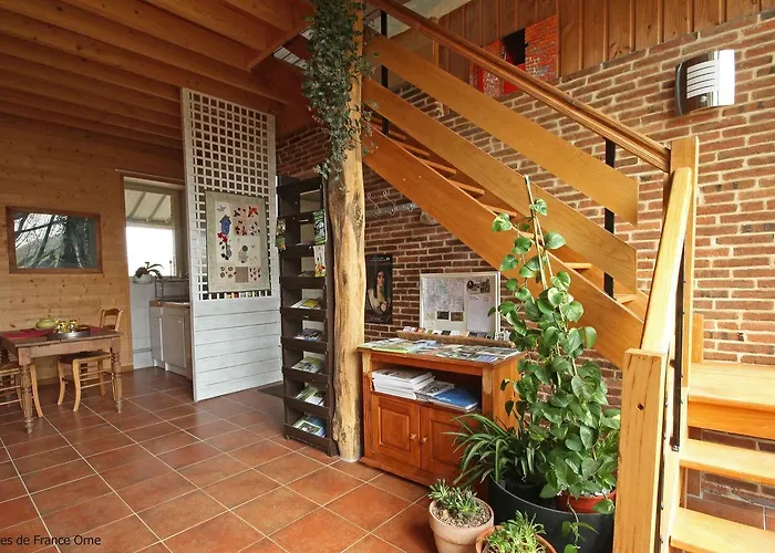 Au Jardin Des Violettes Frühstückspension