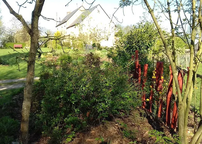 Au Jardin Des Violettes Frühstückspension