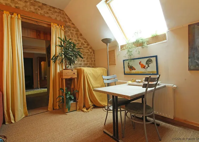 Au Jardin Des Violettes Frühstückspension Maheru